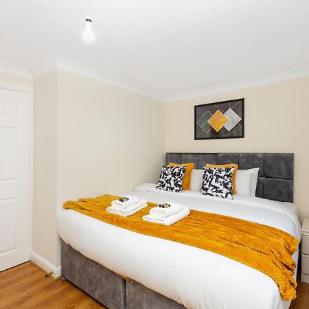 Charming 1Br Flat, Canning Town, Excel, City Hall London Kültér fotó
