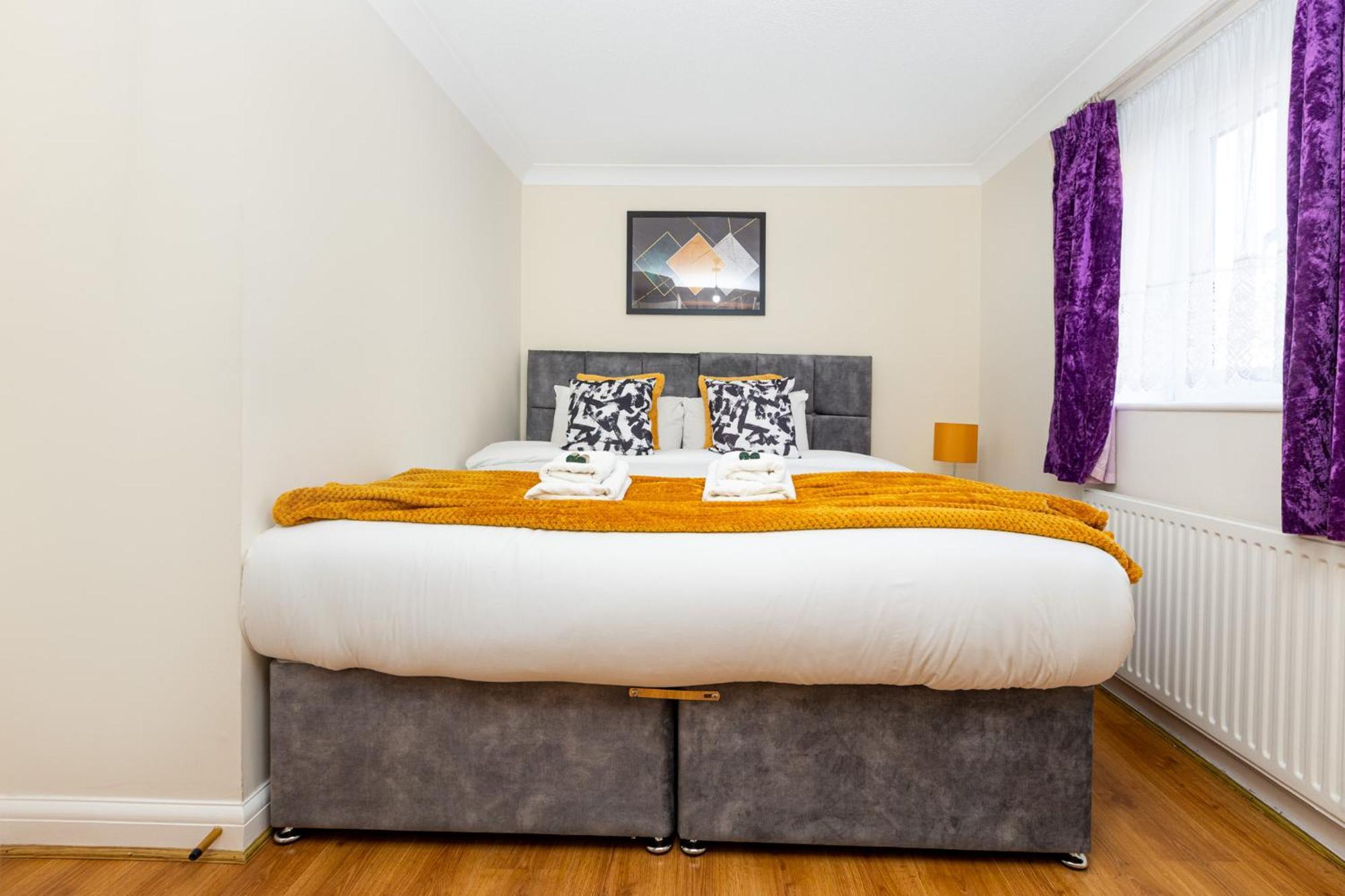 Charming 1Br Flat, Canning Town, Excel, City Hall London Kültér fotó